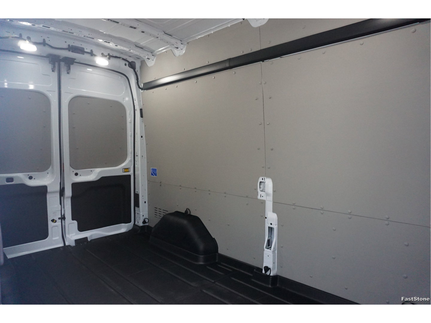 Ford Transit 350L 165PK RWD-10 AUT L4H3 BPM VRIJ!! Navi, Cam, Adap. Cruise, 270° Deur, 3.5T Trekgewicht!! NR. DJ01*