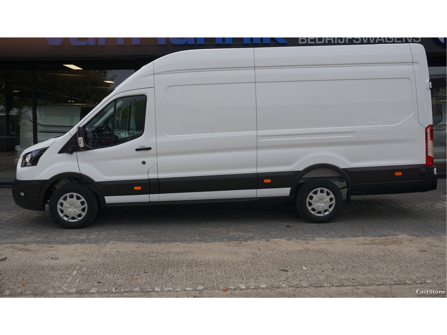 Ford Transit 350L 165PK RWD-10 AUT L4H3 BPM VRIJ!! Navi, Cam, Adap. Cruise, 270° Deur, 3.5T Trekgewicht!! NR. DJ02*