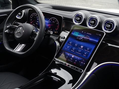 Mercedes-Benz GLC 300 4MATIC AMG 258PK / Designo / Burmester / LED