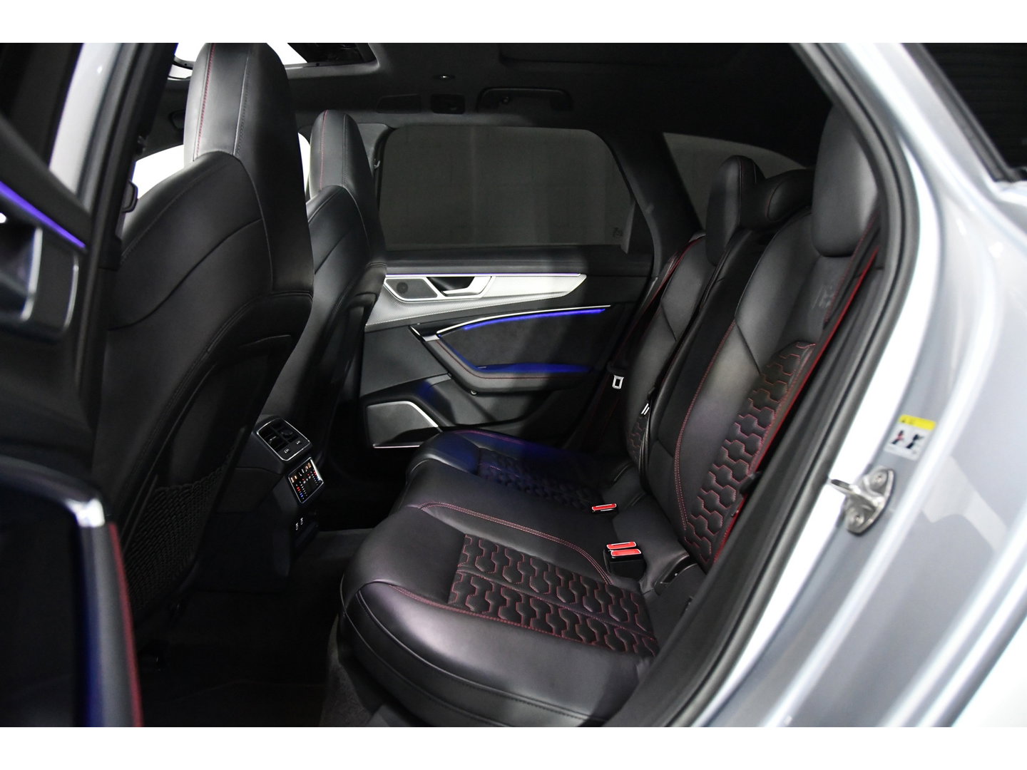 Audi A6 Avant RS6 quattro, Pano,Keram,HUD,Downpipe,Softclose