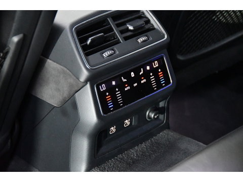Audi A6 Avant RS6 quattro, Pano,Keram,HUD,Downpipe,Softclose