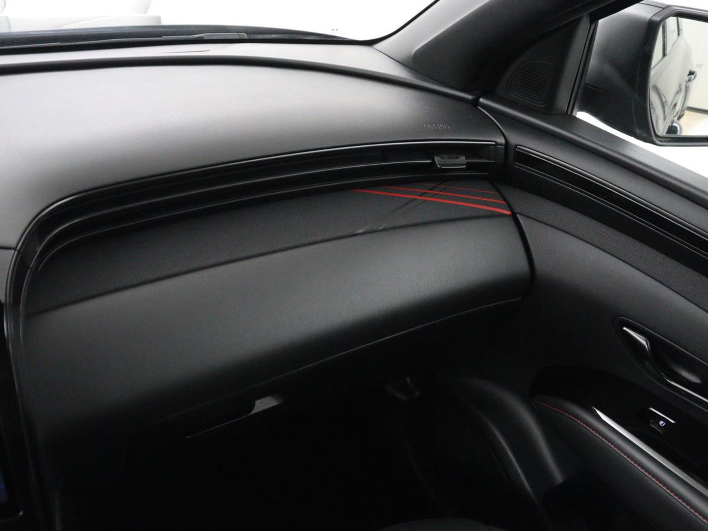 Hyundai Tucson 1.6 T-GDI PHEV N Line Sky 4WD | Panoramadak | Stoelverwarming | Leder/Alcantara | Camera | Adaptive cruise | Carplay | Full LED | Stuurverwarming | Keyless | Plug In