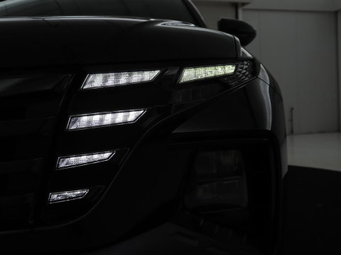 Hyundai Tucson 1.6 T-GDI PHEV N Line Sky 4WD | Panoramadak | Stoelverwarming | Leder/Alcantara | Camera | Adaptive cruise | Carplay | Full LED | Stuurverwarming | Keyless | Plug In