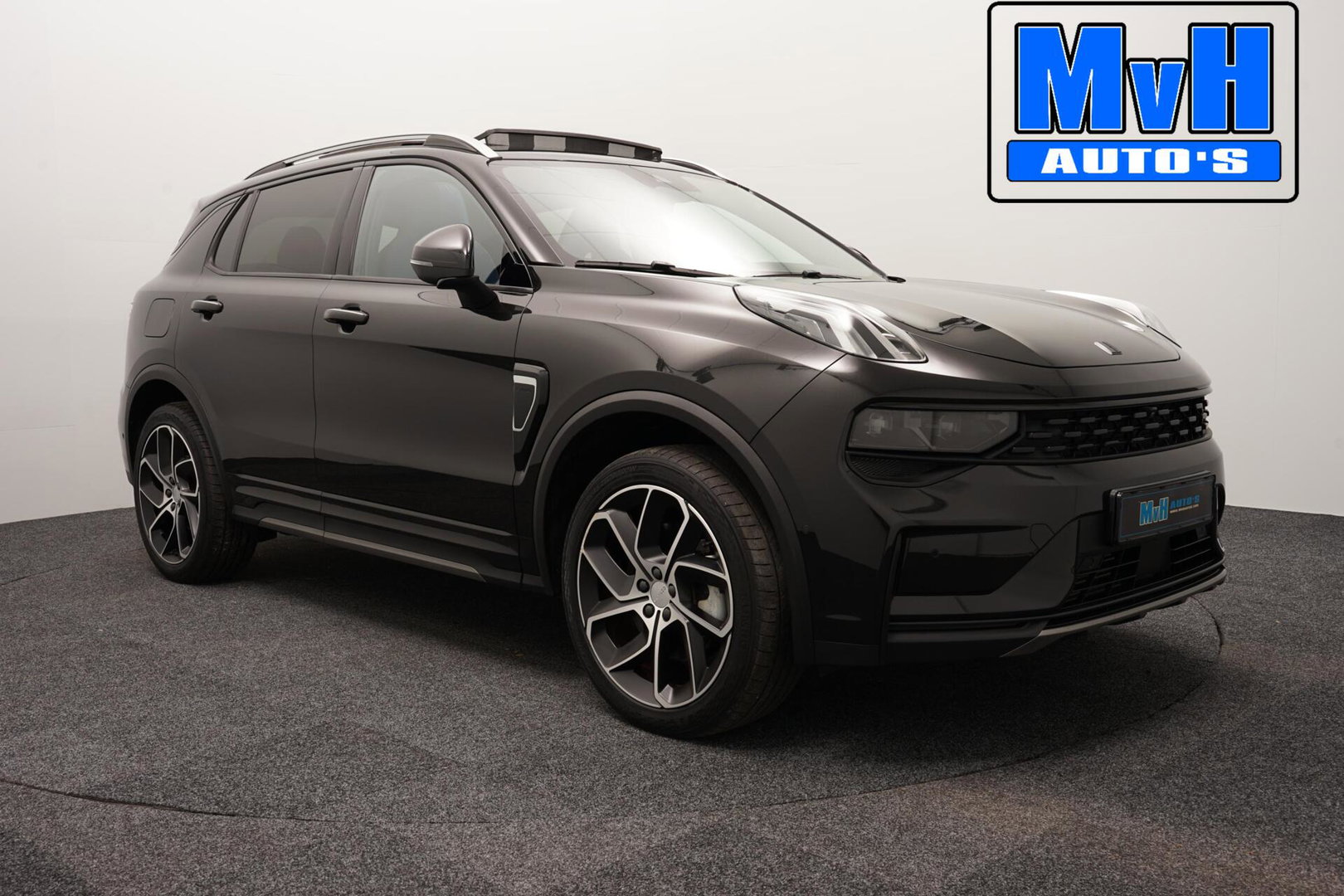 Lynk & Co 01 1.5 PHEV|FULL BLACK|360°CAM|PANO|262PK|SOH95%
