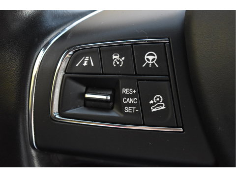 Maserati Levante 3.0 V6 AWD GranLusso 350 pk Facelift Driver ass.Pack 1 | Open dak | Harman/Kardon | Camera | Luchtvering | Carplay | Keyless | DAB | Full LED | 20"