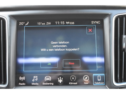 Maserati Levante 3.0 V6 AWD GranLusso 350 pk Facelift Driver ass.Pack 1 | Open dak | Harman/Kardon | Camera | Luchtvering | Carplay | Keyless | DAB | Full LED | 20"