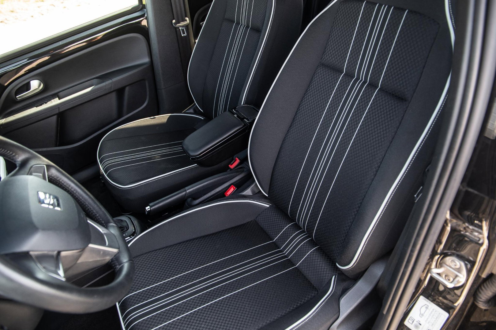SEAT Mii Electric electric Plus STOEL VERWARMING / AIRCO / CRUISE CONTROLE / ZWART / AUTOMAAT