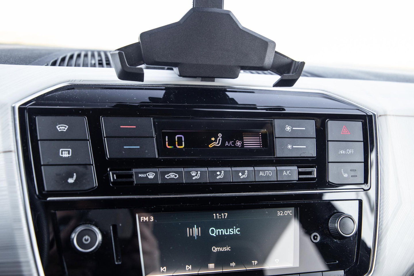 SEAT Mii Electric electric Plus STOEL VERWARMING / AIRCO / CRUISE CONTROLE / ZWART / AUTOMAAT