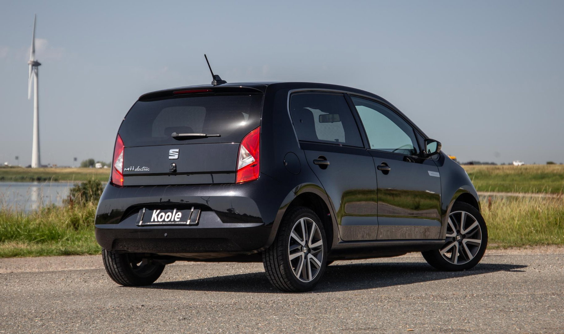 SEAT Mii Electric electric Plus STOEL VERWARMING / AIRCO / CRUISE CONTROLE / ZWART / AUTOMAAT