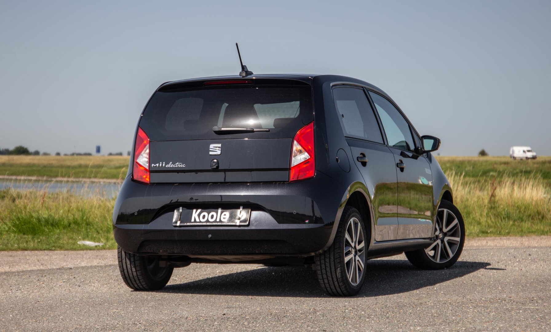 SEAT Mii Electric electric Plus STOEL VERWARMING / AIRCO / CRUISE CONTROLE / ZWART / AUTOMAAT