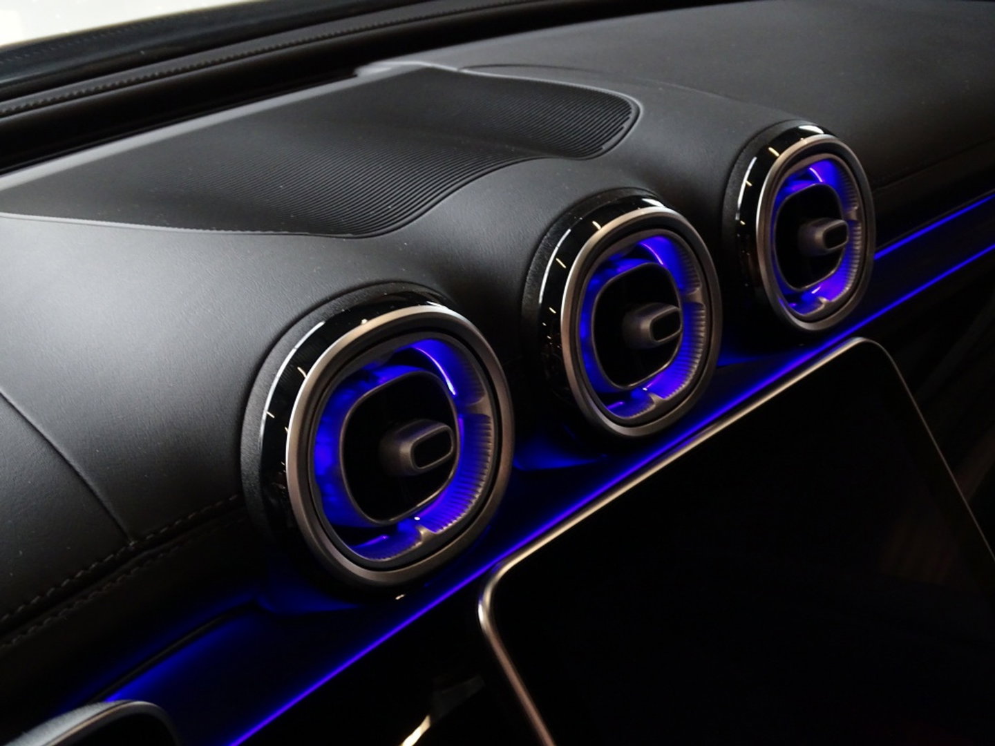 Mercedes-Benz GLC 300 4MATIC AMG 258PK / Designo / Burmester / LED