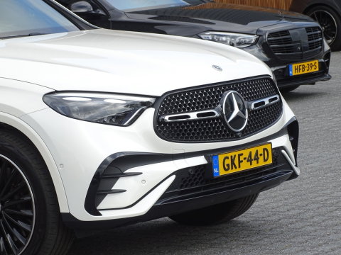 Mercedes-Benz GLC 300 4MATIC AMG 258PK / Designo / Burmester / LED
