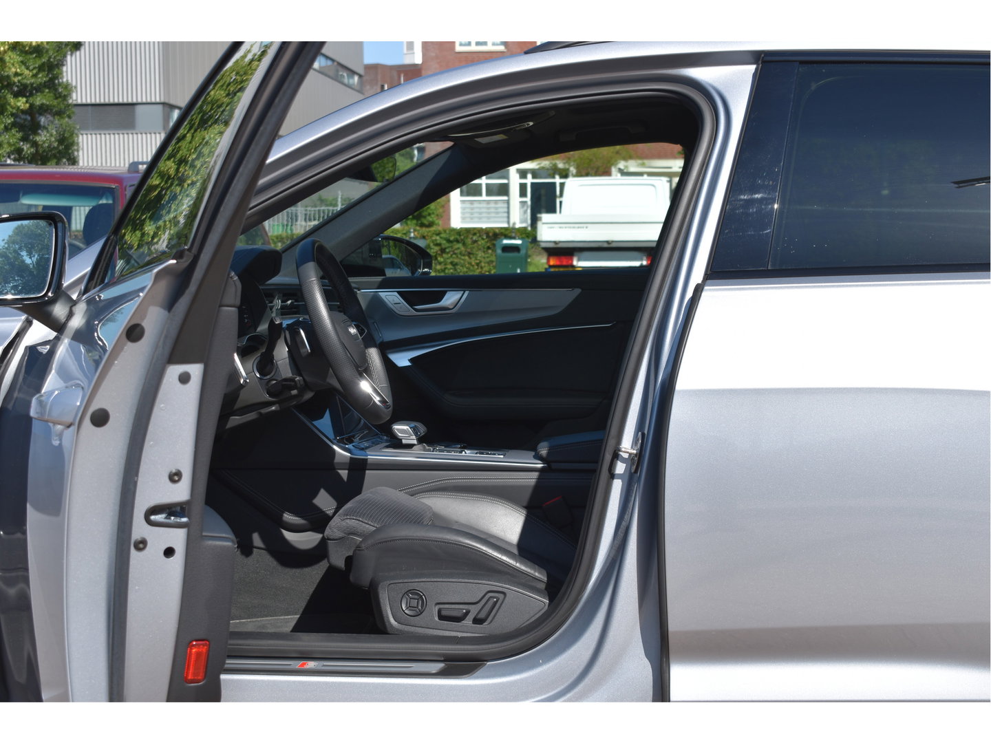 Audi A6 Avant 50 TFSI e quattro S edition 299 pk | Keyless | Standkachel | Pano.dak | Camera | Elekt.stoelen | Carplay | DAB | Stuurverwarming | Full LED | 20" LM
