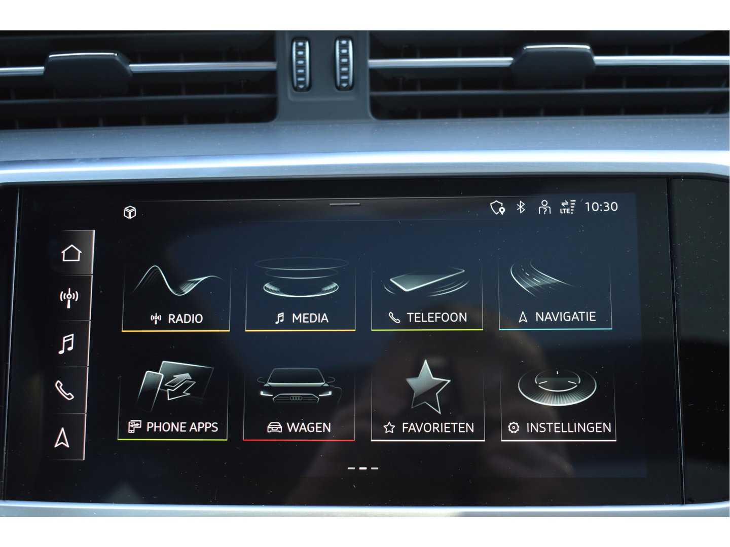 Audi A6 Avant 50 TFSI e quattro S edition 299 pk | Keyless | Standkachel | Pano.dak | Camera | Elekt.stoelen | Carplay | DAB | Stuurverwarming | Full LED | 20" LM