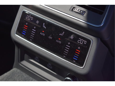 Audi A6 Avant 50 TFSI e quattro S edition 299 pk | Keyless | Standkachel | Pano.dak | Camera | Elekt.stoelen | Carplay | DAB | Stuurverwarming | Full LED | 20" LM