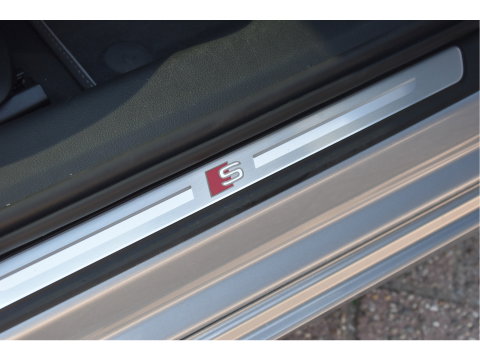 Audi A6 Avant 50 TFSI e quattro S edition 299 pk | Keyless | Standkachel | Pano.dak | Camera | Elekt.stoelen | Carplay | DAB | Stuurverwarming | Full LED | 20" LM