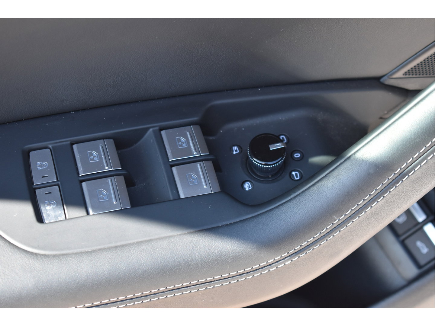 Audi A6 Avant 50 TFSI e quattro S edition 299 pk | Keyless | Standkachel | Pano.dak | Camera | Elekt.stoelen | Carplay | DAB | Stuurverwarming | Full LED | 20" LM