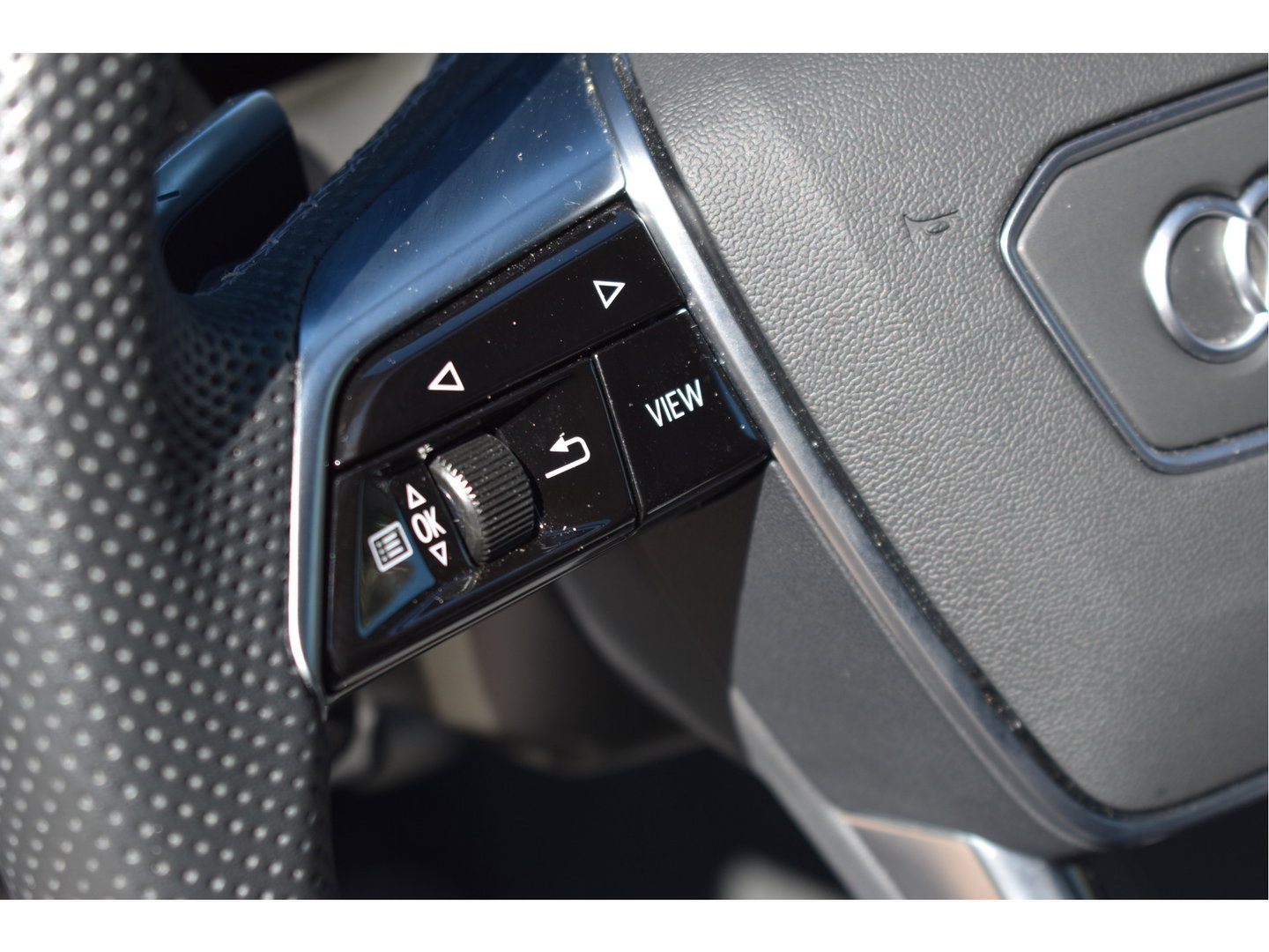 Audi A6 Avant 50 TFSI e quattro S edition 299 pk | Keyless | Standkachel | Pano.dak | Camera | Elekt.stoelen | Carplay | DAB | Stuurverwarming | Full LED | 20" LM