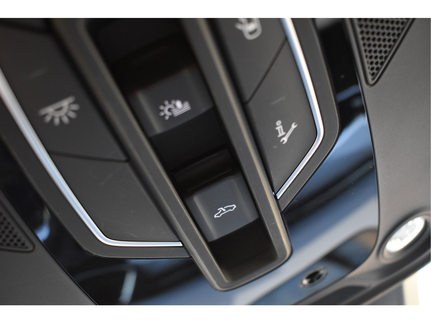 Audi A6 Avant 50 TFSI e quattro S edition 299 pk | Keyless | Standkachel | Pano.dak | Camera | Elekt.stoelen | Carplay | DAB | Stuurverwarming | Full LED | 20" LM