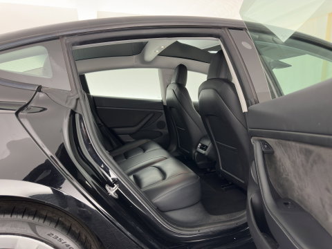 Tesla Model 3 Standard RWD Plus 60 kWh [3-Fase-11kW] {SoH-90%} (INCL-BTW) Aut. *PANO | AUTOPILOT | LEATHER | KEYLESS | FULL-LED | MEMORY-PACK | TOPVIEW | DAB | CARPLAY | DIGI-COCKPIT | LANE-ASSIST | HEATED- COMFORTSEATS | 19"ALU*