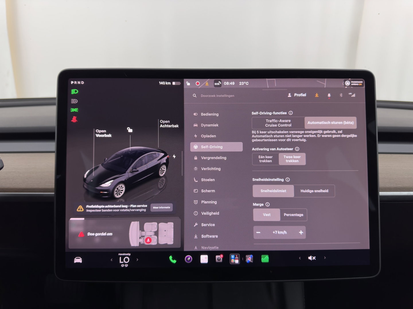 Tesla Model 3 Standard RWD Plus 60 kWh [3-Fase-11kW] {SoH-90%} (INCL-BTW) Aut. *PANO | AUTOPILOT | LEATHER | KEYLESS | FULL-LED | MEMORY-PACK | TOPVIEW | DAB | CARPLAY | DIGI-COCKPIT | LANE-ASSIST | HEATED- COMFORTSEATS | 19"ALU*