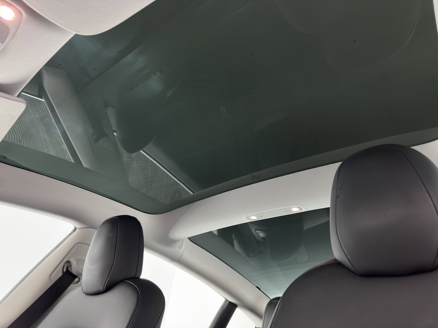 Tesla Model 3 Standard RWD Plus 60 kWh [3-Fase-11kW] {SoH-90%} (INCL-BTW) Aut. *PANO | AUTOPILOT | LEATHER | KEYLESS | FULL-LED | MEMORY-PACK | TOPVIEW | DAB | CARPLAY | DIGI-COCKPIT | LANE-ASSIST | HEATED- COMFORTSEATS | 19"ALU*