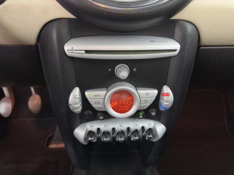 MINI 3-deurs 1.6 Cooper Pepper *LEATHER-FABRIC | COMFORTSEATS | ECC | CHROME-PACK | RADIO-CD | 17''ALU*