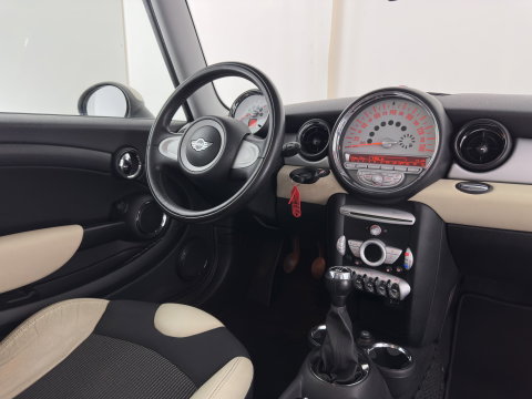 MINI 3-deurs 1.6 Cooper Pepper *LEATHER-FABRIC | COMFORTSEATS | ECC | CHROME-PACK | RADIO-CD | 17''ALU*