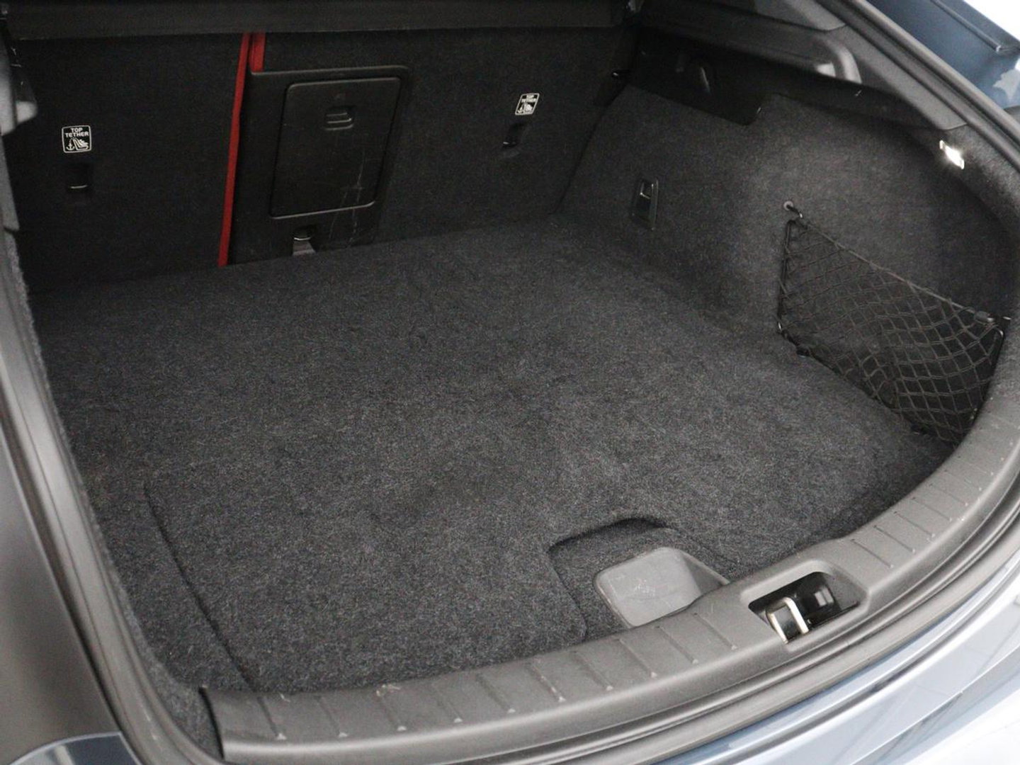 Polestar 2 Long Range Dual Motor Launch Edition 78kWh SOH 91,9% | Panoramadak | 360 Camera | Carplay | Navigatie | Adaptive Cruise | Harman Kardon | Stoel & Stuurwiel verwarming