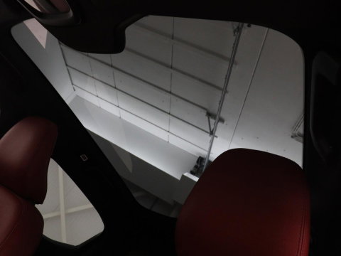 Polestar 2 Long Range Dual Motor Launch Edition 78kWh SOH 91,9% | Panoramadak | 360 Camera | Carplay | Navigatie | Adaptive Cruise | Harman Kardon | Stoel & Stuurwiel verwarming