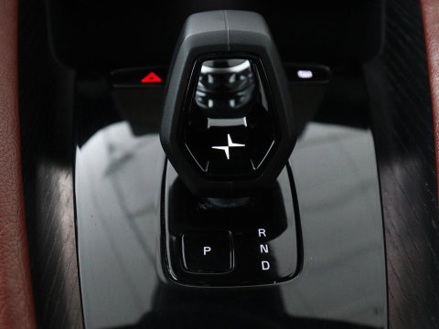 Polestar 2 Long Range Dual Motor Launch Edition 78kWh SOH 91,9% | Panoramadak | 360 Camera | Carplay | Navigatie | Adaptive Cruise | Harman Kardon | Stoel & Stuurwiel verwarming