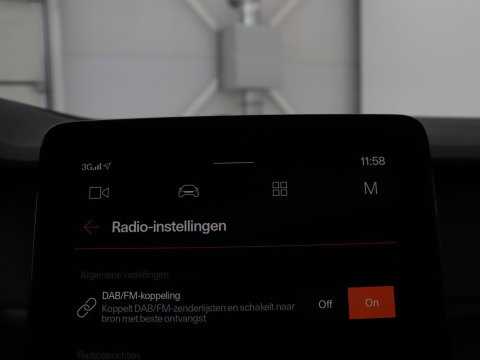 Polestar 2 Long Range Dual Motor Launch Edition 78kWh SOH 91,9% | Panoramadak | 360 Camera | Carplay | Navigatie | Adaptive Cruise | Harman Kardon | Stoel & Stuurwiel verwarming
