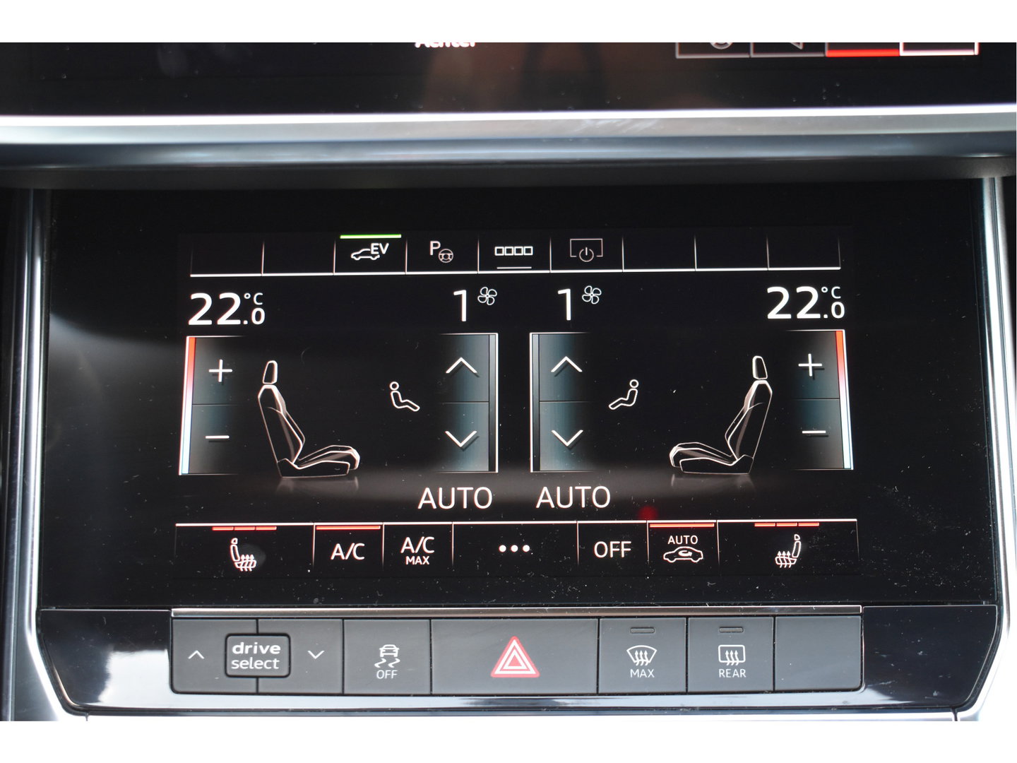 Audi A6 Limousine 50 TFSI e quattro S edition 299 pk | Standkachel | Camera | Carplay | Adapt.CC | Stoelverw. | Virtual cockpit | 20" LM | Full LED