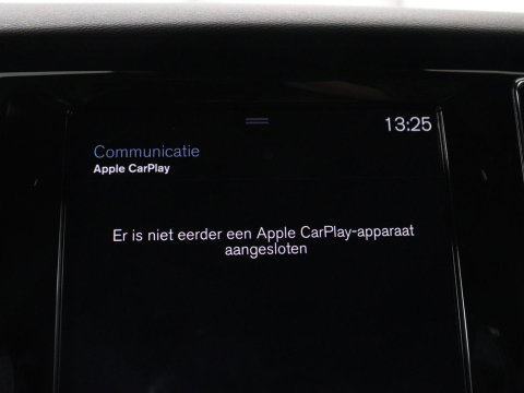 Volvo V60 2.0 T4 R-Design Panoramadak | Full LED | Trekhaak | Carplay | Pilot assist | Navigate | Stoel & Stuurverwarming | Achteruitrij camera | Cruise control | Climate control