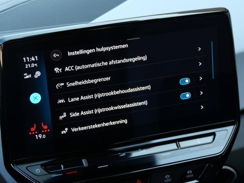 Volkswagen ID.3 77 kWh PRO S/ 360° CAMERA/ WARMTEPOMP/ ASSISTENTIE PACK /COMFORT PACK/ SOH 91%