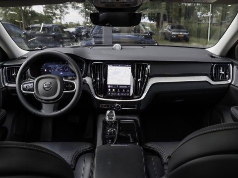 Volvo V60 T6 AWD Ultra Bright Bowers & Wilkins 360 Stoelvent. Massage Trekh. Akoestisch glas