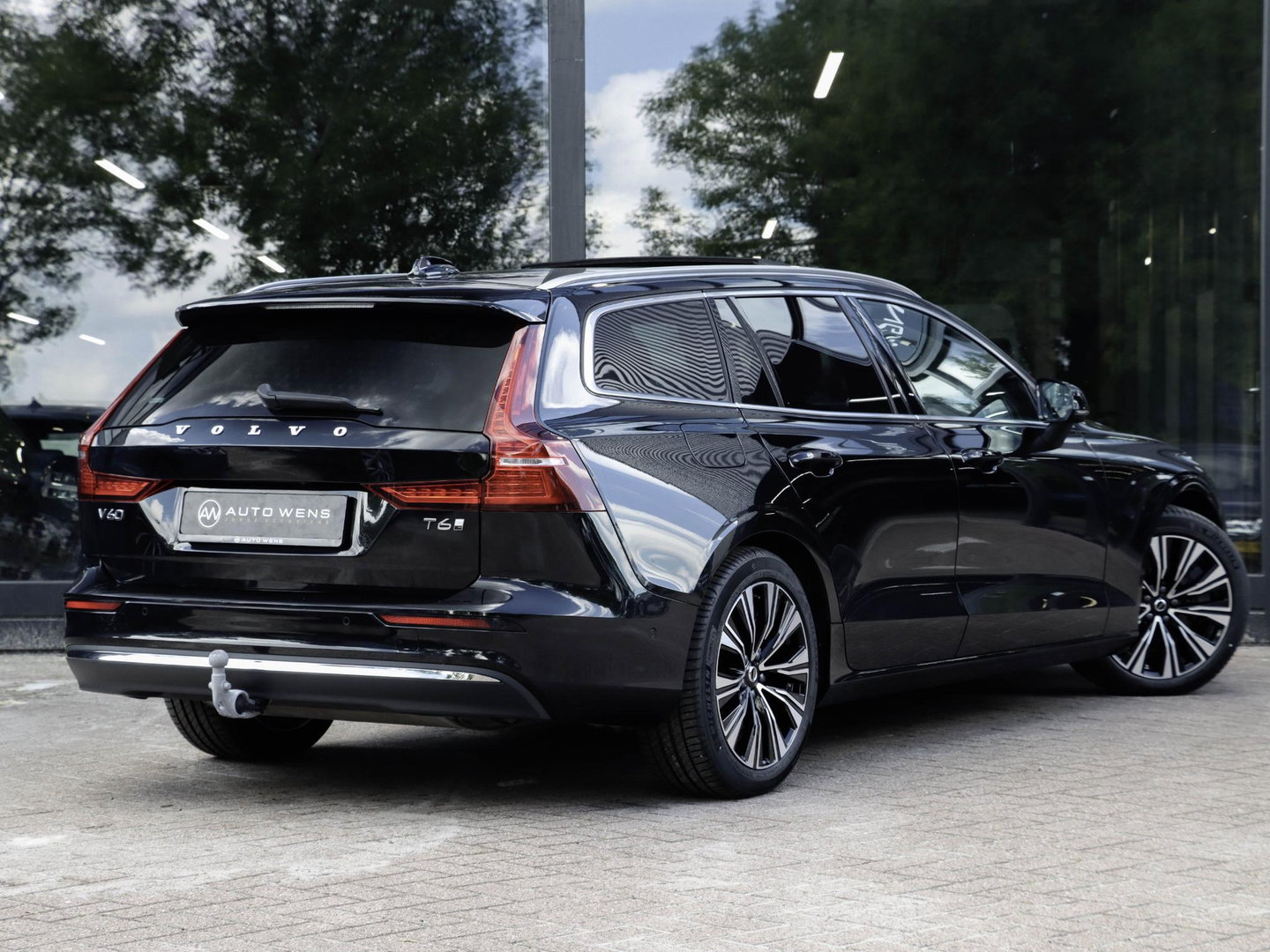 Volvo V60 T6 AWD Ultra Bright Bowers & Wilkins 360 Stoelvent. Massage Trekh. Akoestisch glas