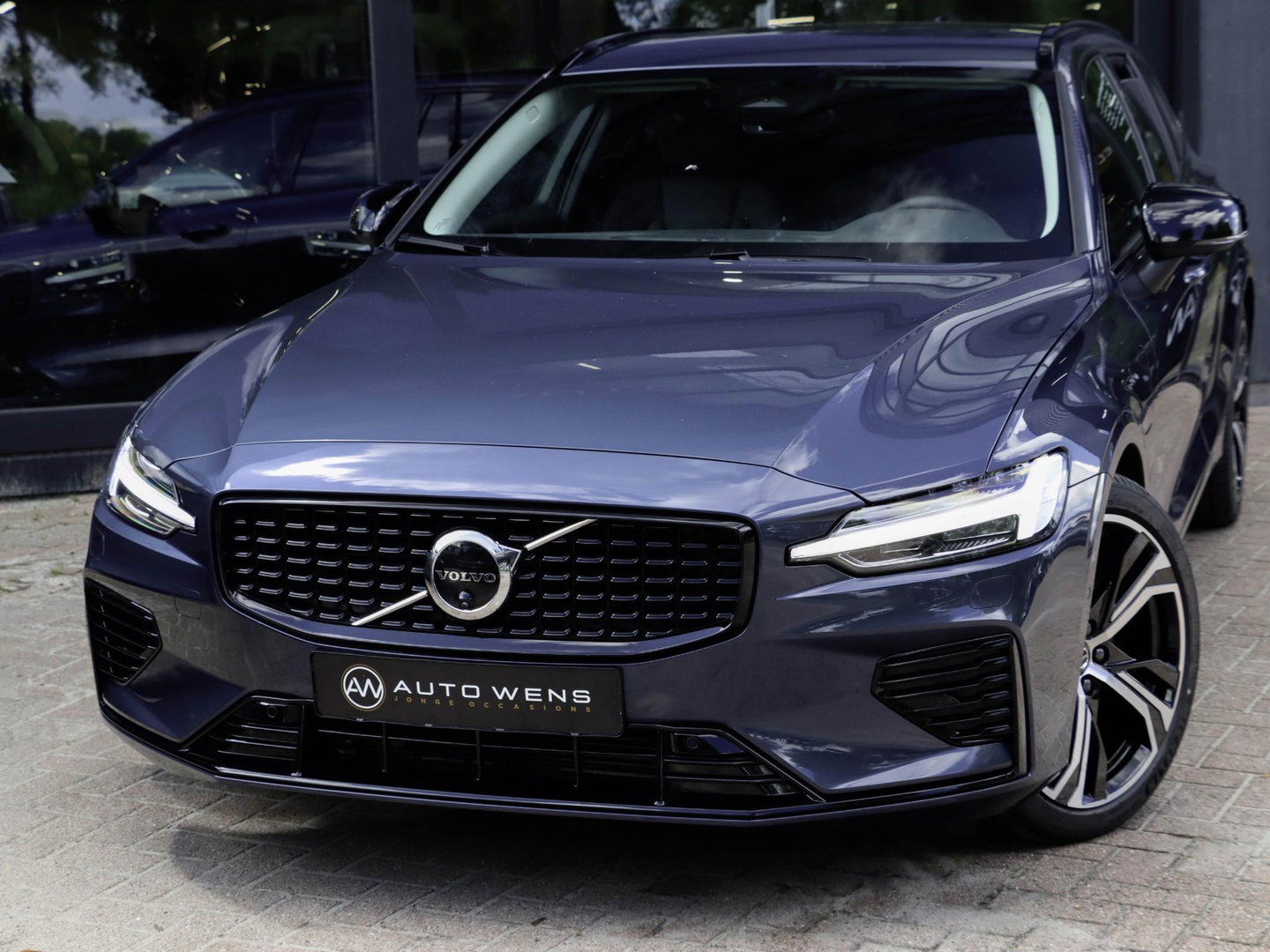 Volvo V60 T6 AWD Plus Dark 360 Camera Denim Blue 19'' Winterpakket Thor Lights