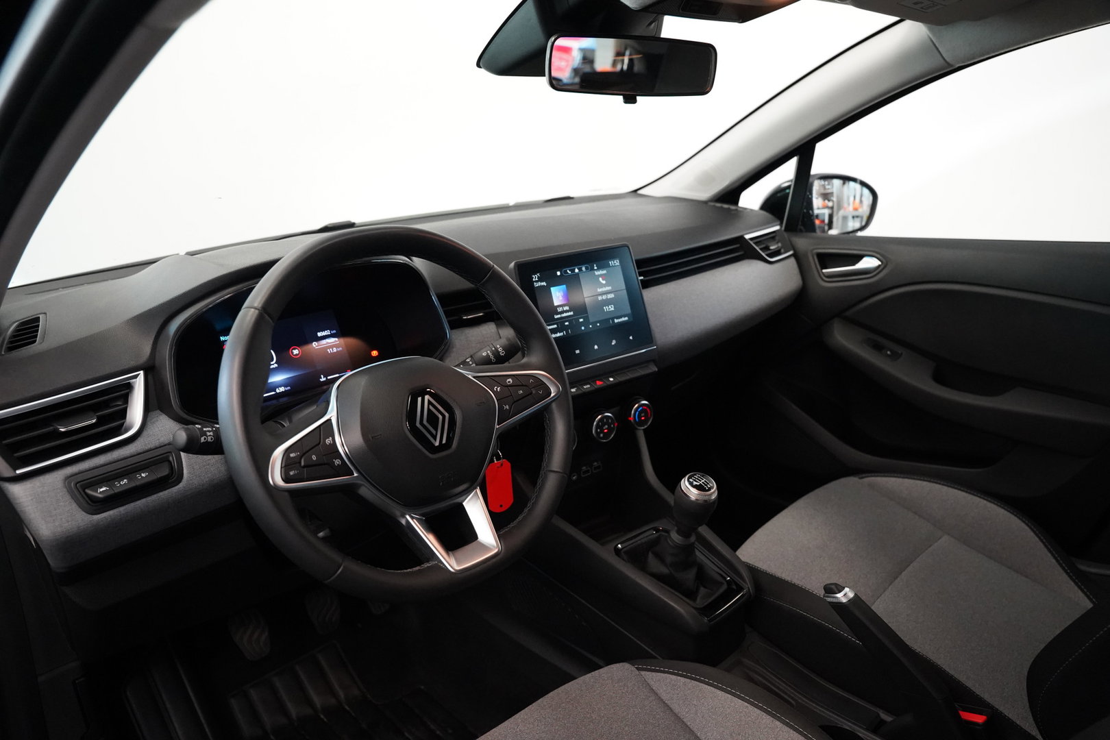 Renault Clio 1.0 TCe 90 GPF evolution Cruise Control PDC NAP 24 Maanden garantie* (Vraag naar de voorwaarden)