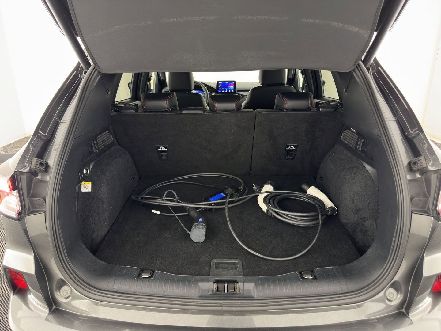 Ford Kuga 2.5 PHEV ST-Line X (Plug-in) (INCL-BTW) Aut. *DIGI-COCKPIT | MICROFIBRE-LEATHER | ADAPTIVE-CRUISE | BLINDSPOT | FULL-LED | KEYLESS | DAB | APP.CONNECT | NAVI-FULLMAP | HEATED-SPORTSEATS | PRIVACY-GLASS | 19"ALU*