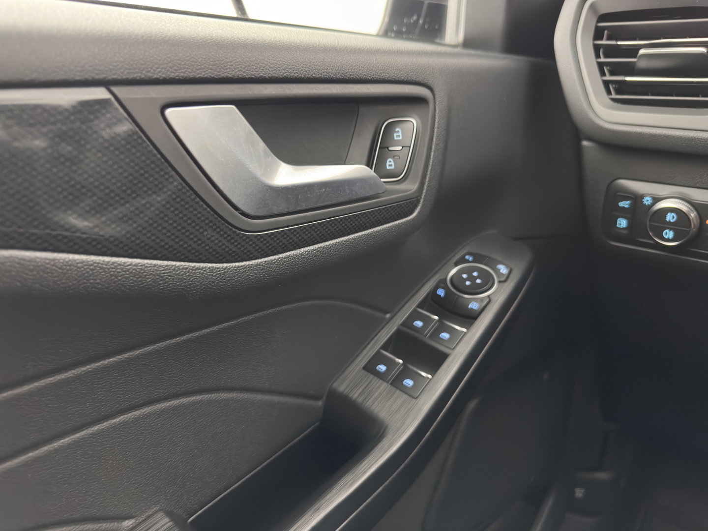 Ford Kuga 2.5 PHEV ST-Line X (Plug-in) (INCL-BTW) Aut. *DIGI-COCKPIT | MICROFIBRE-LEATHER | ADAPTIVE-CRUISE | BLINDSPOT | FULL-LED | KEYLESS | DAB | APP.CONNECT | NAVI-FULLMAP | HEATED-SPORTSEATS | PRIVACY-GLASS | 19"ALU*