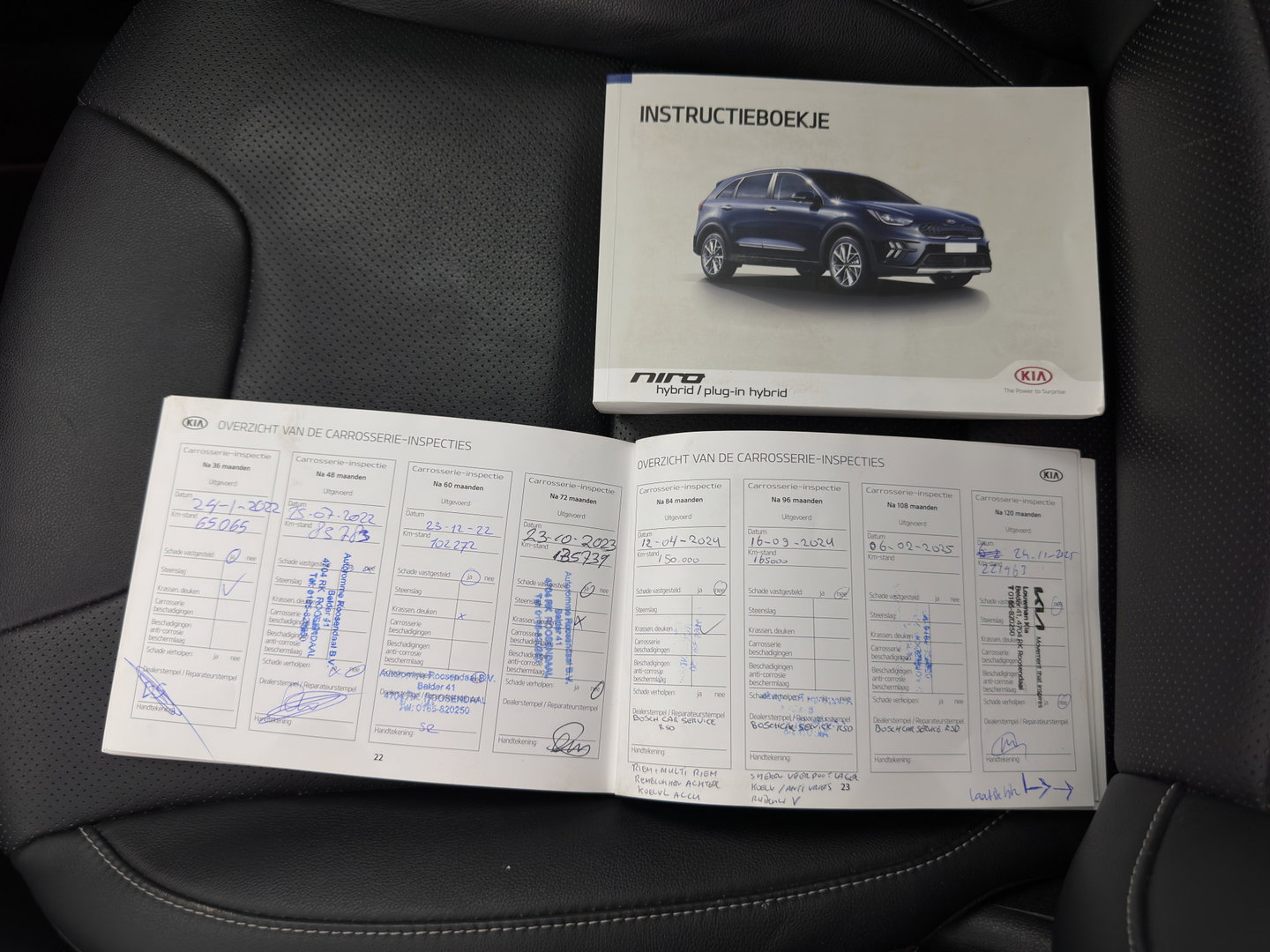 Kia Niro 1.6 GDi Hybrid ExecutiveLine (INCL.BTW) Aut. *PANO |  LEATHER | FULL-LED | NAVI-FULLMAP | DIGI-COCKPIT | HEATED-COMFORTSEATS | CAMERA | DAB+ | KEYLESS | ECC | SHIFTPADDLES | ADAPTIVE-CRUISE | LANE-ASSIST | TOWBAR | 18"AL