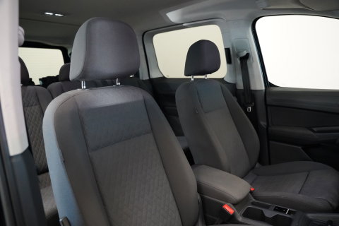 Volkswagen Caddy Maxi 1.5 TSI 7p 7 Persoons PDC Navigatie 24 Maanden garantie* (Vraag naar de voorwaarden)