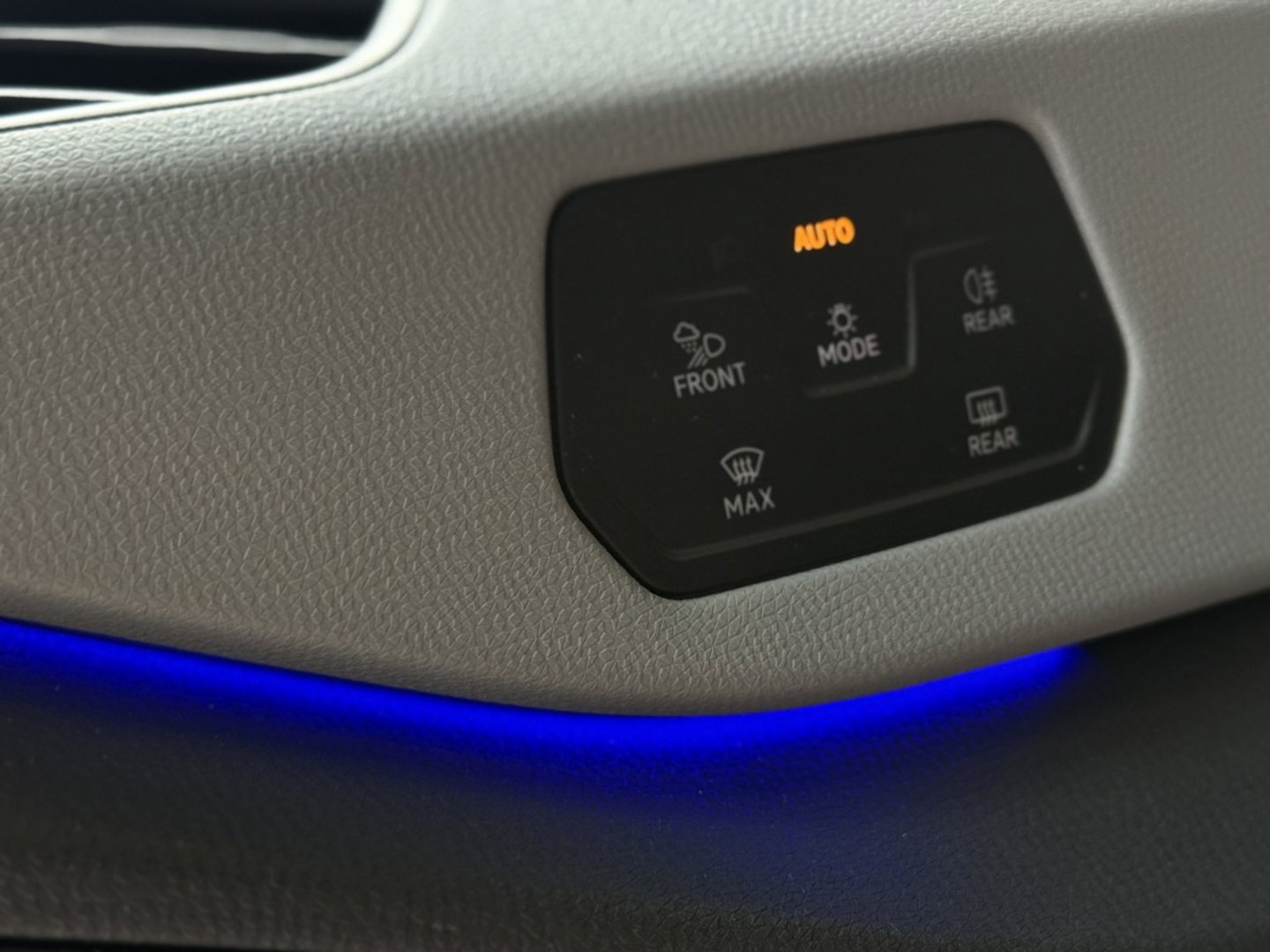 Volkswagen ID.3 First Plus 58 kWh / Massage / IQ-Light / *NAP*