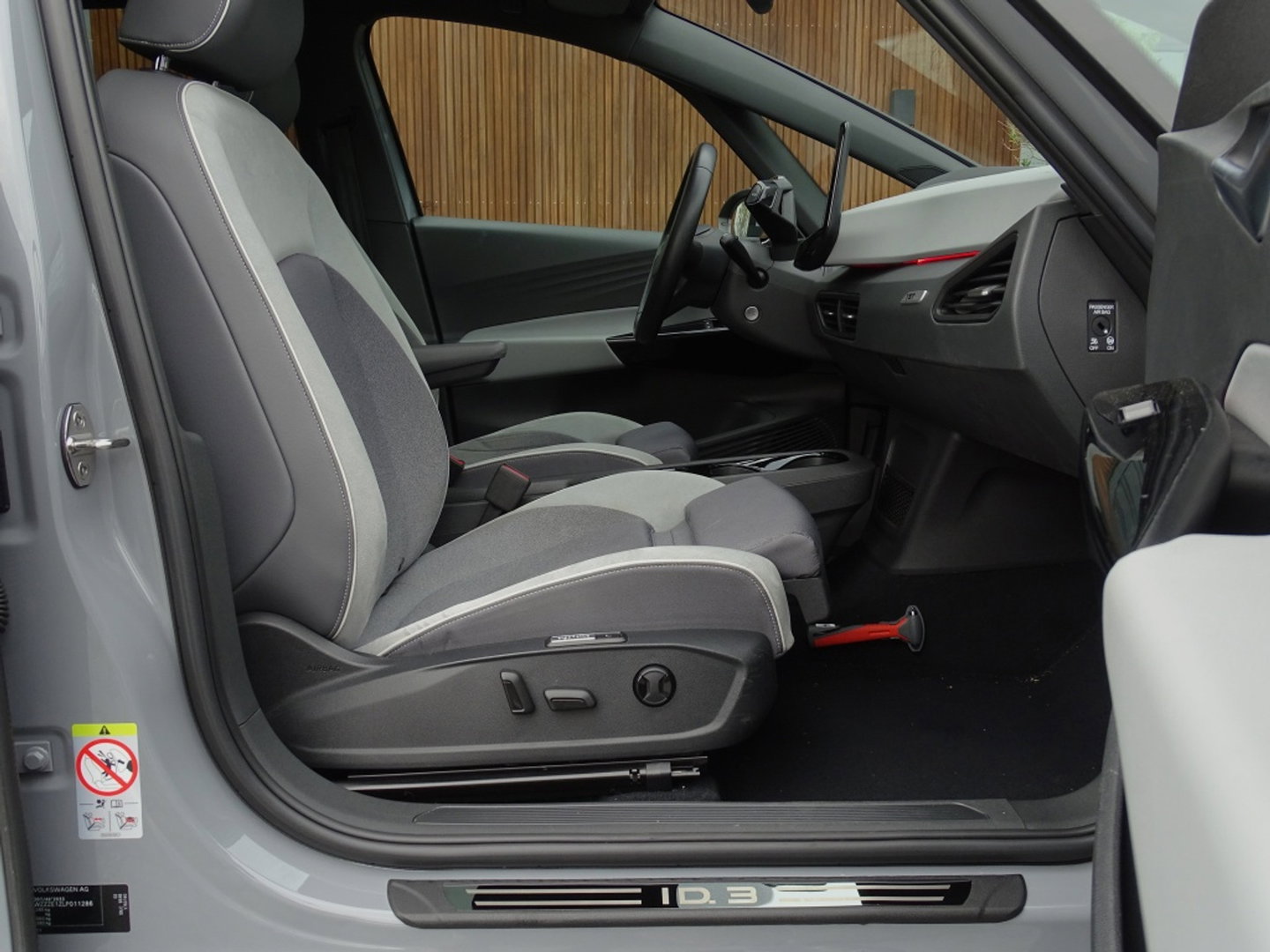 Volkswagen ID.3 First Plus 58 kWh / Massage / IQ-Light / *NAP*