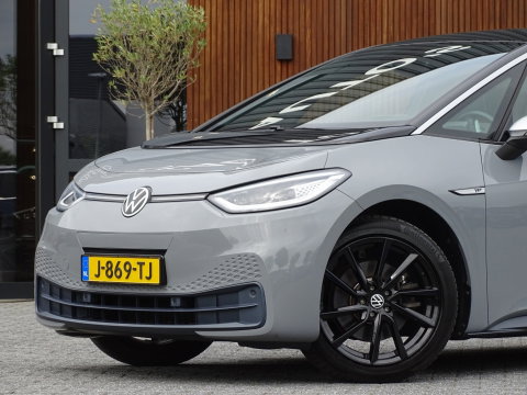 Volkswagen ID.3 First Plus 58 kWh / Massage / IQ-Light / *NAP*