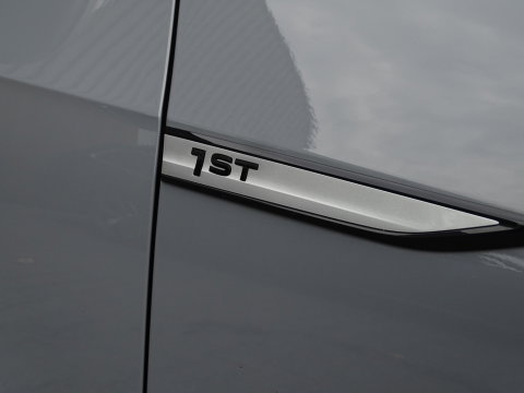 Volkswagen ID.3 First Plus 58 kWh / Massage / IQ-Light / *NAP*