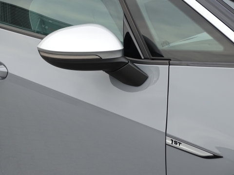 Volkswagen ID.3 First Plus 58 kWh / Massage / IQ-Light / *NAP*