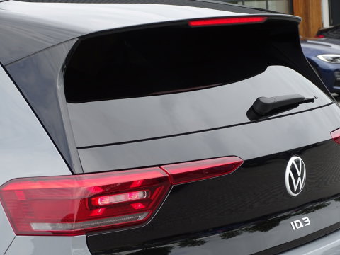 Volkswagen ID.3 First Plus 58 kWh / Massage / IQ-Light / *NAP*