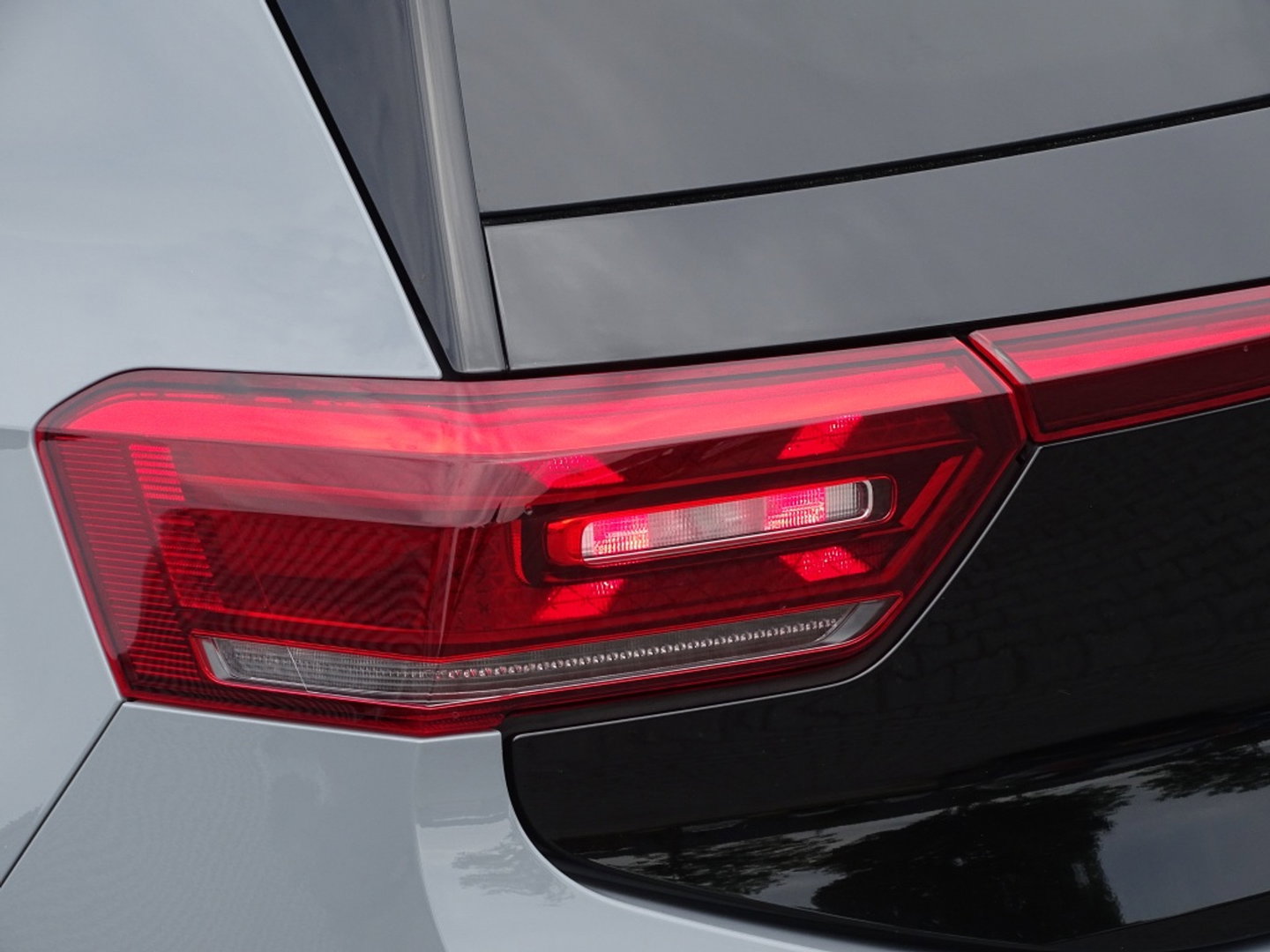 Volkswagen ID.3 First Plus 58 kWh / Massage / IQ-Light / *NAP*